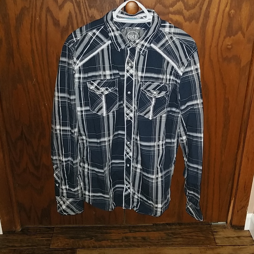 Mens size Large snap up Long Sleeve Shirt
